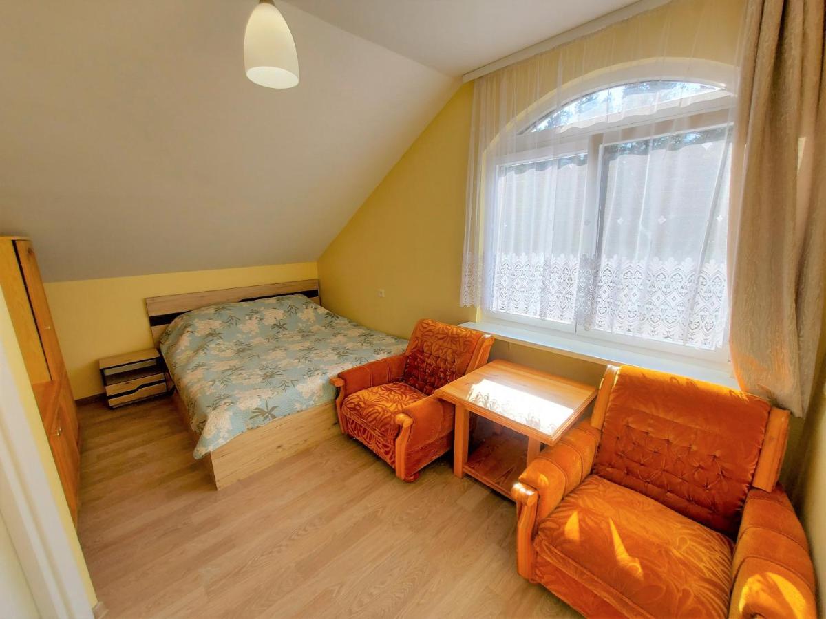 Neringa Guest House Palanga Bagian luar foto